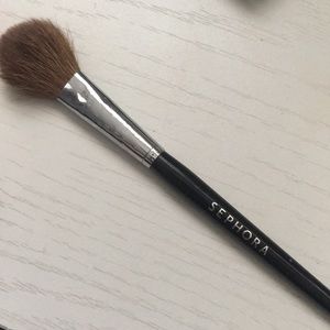 Sephora highlighter brush
